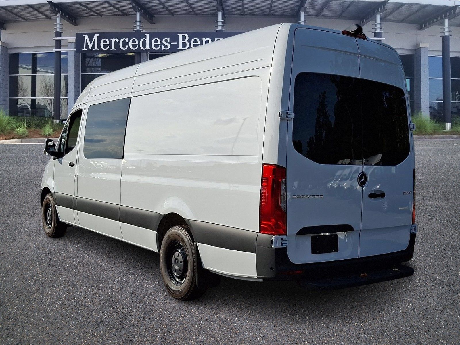 New 2026 Mercedes-Benz Sprinter 2500 image 4