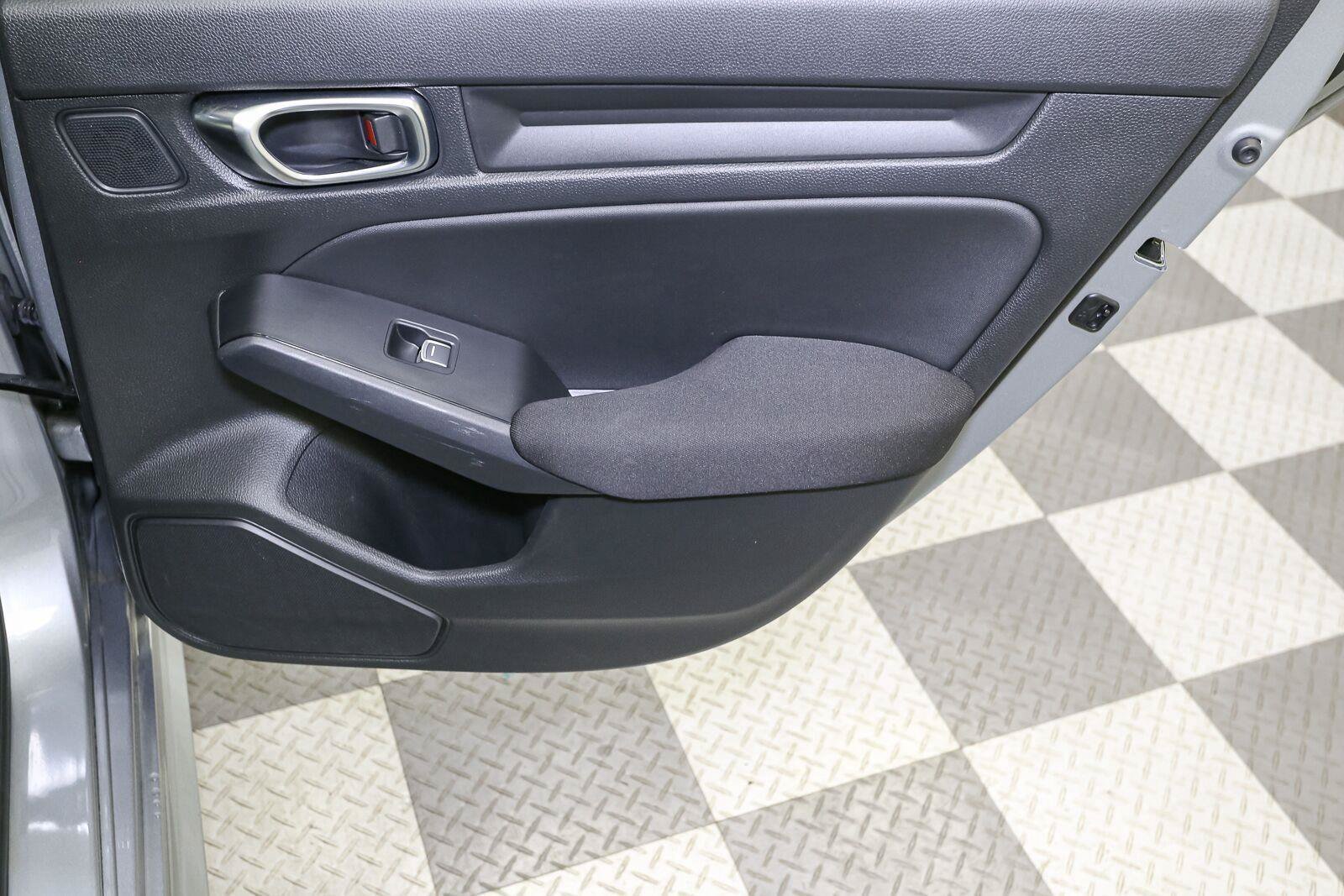 Used 2025 Honda Civic Sport image 21