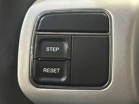 Used 2016 Jeep Compass Latitude AWD/4WD image 16