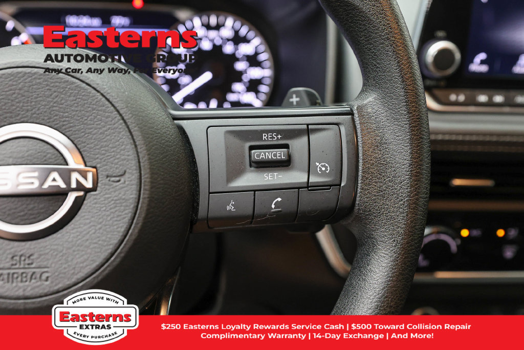 Used 2023 Nissan Rogue S AWD/4WD image 17