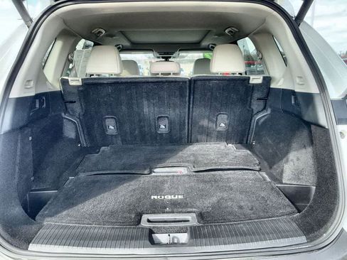 Used 2021 Nissan Rogue SL w/ Premium Package image 21