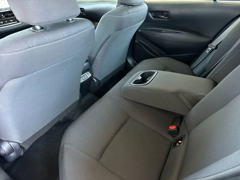 Used 2024 Toyota Corolla LE FWD image 11