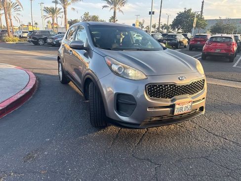 Used 2017 Kia Sportage LX FWD image 35