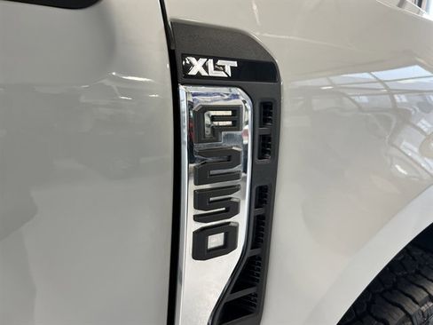Used 2025 Ford F250 XLT image 31