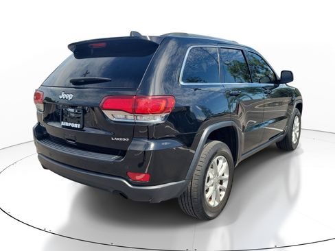 Used 2021 Jeep Grand Cherokee Laredo AWD/4WD image 6