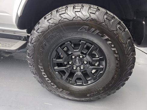Used 2024 Ford Bronco Raptor w/ Interior Carbon Fiber Pack 6 AWD/4WD image 16