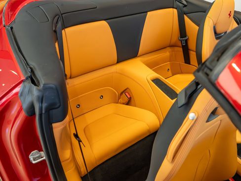 Used 2022 Ferrari Portofino M RWD image 23
