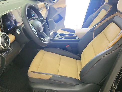 New 2026 Chevrolet Equinox ACTIV w/ Convenience Package III AWD/4WD image 26