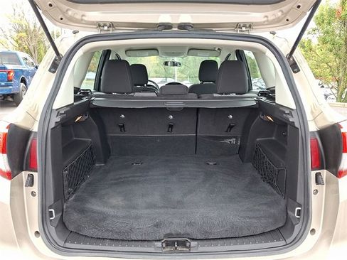 Used 2018 Ford C-MAX SE image 26