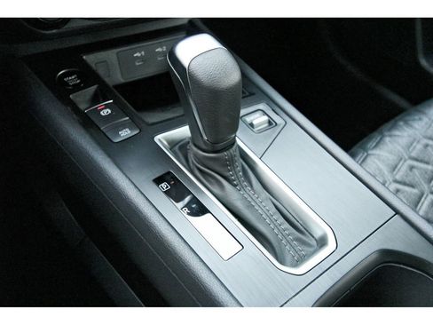 New 2026 Nissan Kicks SV w/ Charging Package FWD image 26