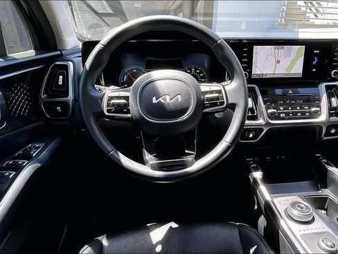 Certified 2023 Kia Sorento EX FWD image 7