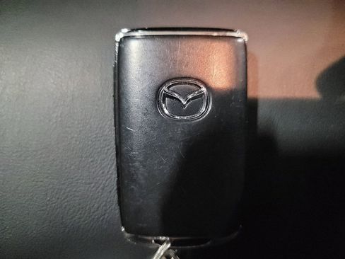 Used 2021 MAZDA CX-5 Touring image 32