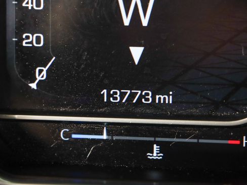 Used 2024 GMC Sierra 3500 Denali Ultimate AWD/4WD image 17