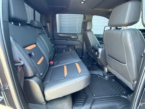 Used 2024 GMC Sierra 2500 AT4 w/ AT4 Premium Plus Package AWD/4WD image 21