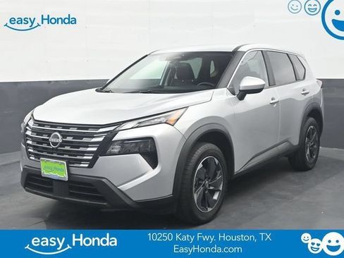 Used 2025 Nissan Rogue SV AWD/4WD image 1