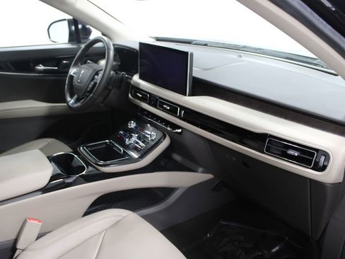 Used 2022 Lincoln Nautilus Reserve w/ Equipment Group 201A image 31