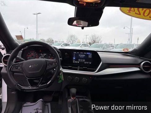 Used 2024 Chevrolet Trax RS w/ Driver Confidence Package image 24