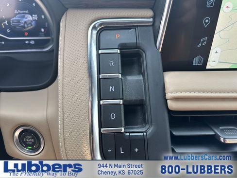 Used 2024 Chevrolet Suburban Premier w/ Premium Package 2 image 20