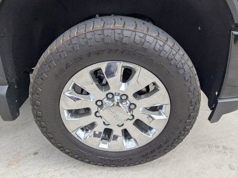 Used 2022 GMC Sierra 2500 Denali w/ Denali Ultimate Package image 10