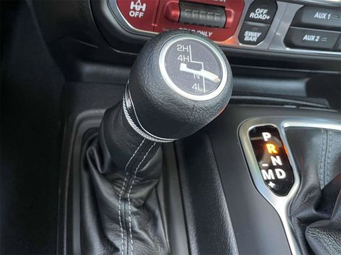 New 2025 Jeep Gladiator Rubicon w/ Convenience Group image 24