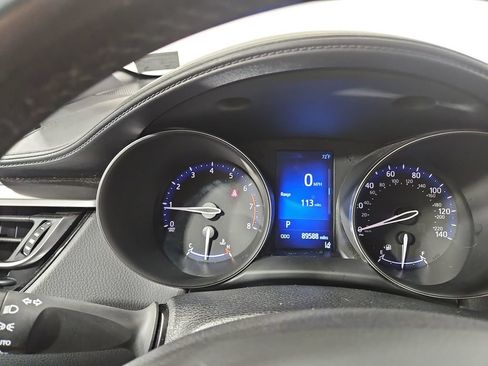 Used 2018 Toyota C-HR XLE FWD image 16