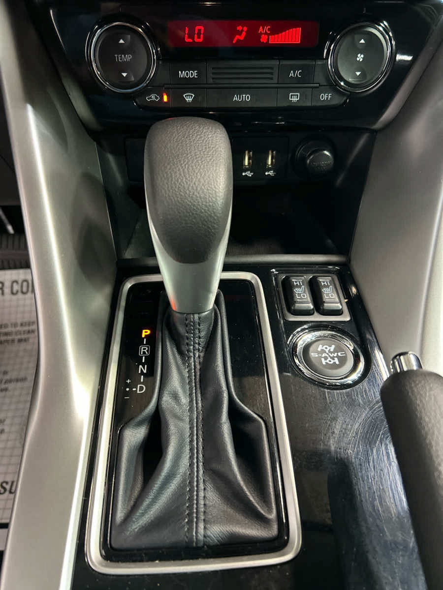 Used 2025 Mitsubishi Eclipse Cross LE AWD/4WD image 6