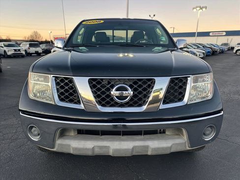 Used 2008 Nissan Frontier SE w/ SE Value Truck Pkg image 8