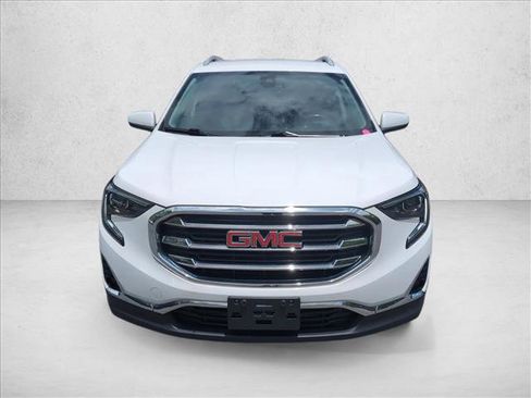 Used 2020 GMC Terrain SLT AWD/4WD image 2