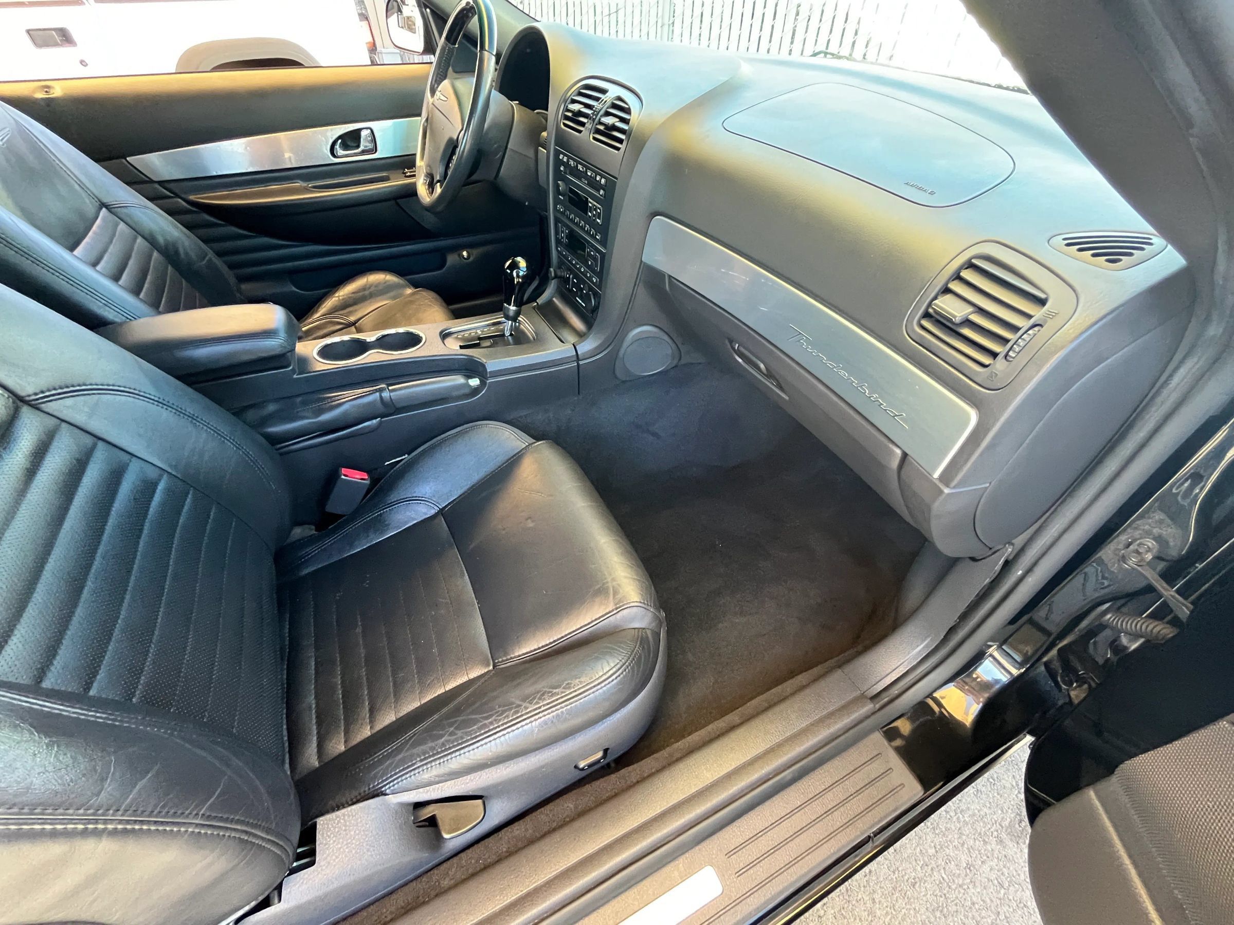 Used 2002 Ford Thunderbird RWD image 12