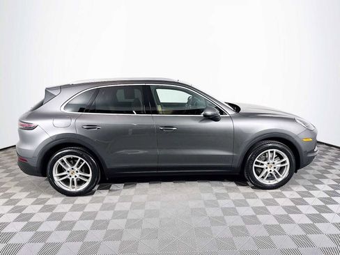 Used 2023 Porsche Cayenne image 8