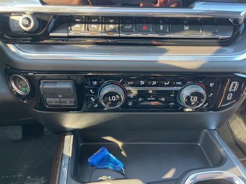 New 2026 Chevrolet Silverado 1500 High Country AWD/4WD image 37
