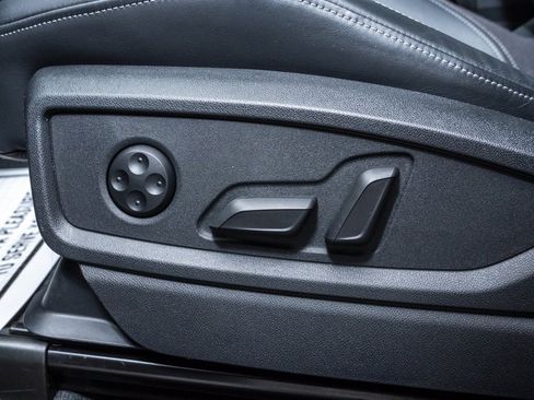 Used 2025 Audi SQ5 Premium Plus w/ Premium Plus Package image 25