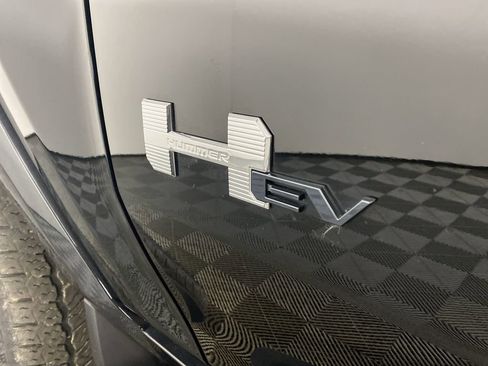 Used 2024 GMC Hummer EV 2X image 33