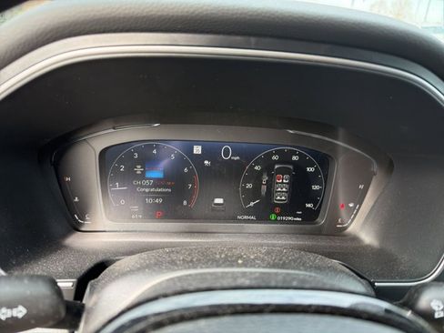 Used 2024 Honda Pilot Elite image 34