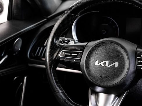 Used 2022 Kia Stinger GT-Line w/ Sun & Sound Package image 16