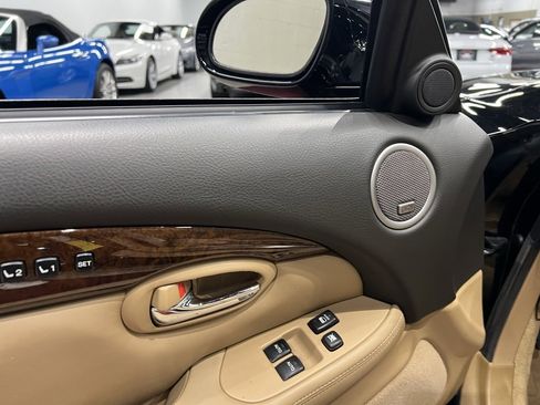 Used 2006 Lexus SC 430 Convertible image 22