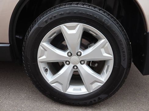 Used 2015 Subaru Forester 2.5i Premium w/ All-Weather Package AWD/4WD image 43