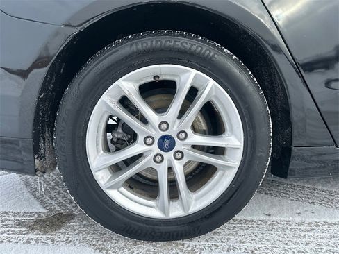 Used 2018 Ford Fusion SE image 42