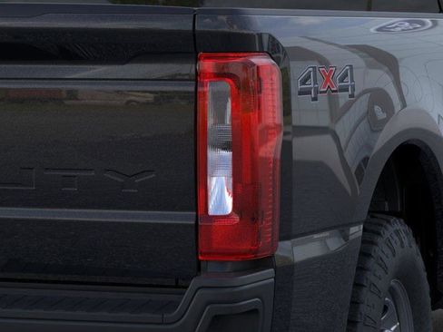 New 2026 Ford F250 XL w/ XL Off-Road Package image 39