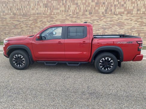 Used 2023 Nissan Frontier PRO-4X w/ Pro Convenience Package image 3