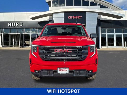 New 2026 GMC Sierra 1500 Elevation image 9