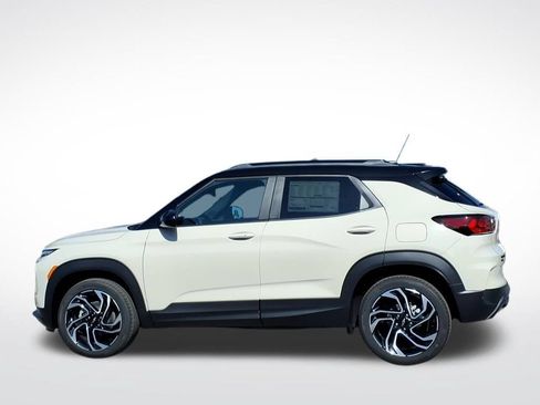 New 2026 Chevrolet TrailBlazer RS w/ Convenience Package AWD/4WD image 7