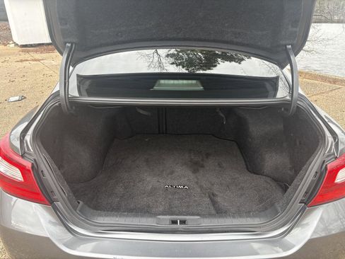 Used 2016 Nissan Altima 2.5 SL w/ 2.5 Technology Package image 19