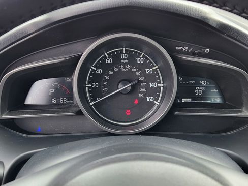 Used 2018 MAZDA MAZDA3 Touring image 10