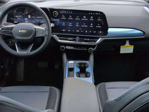 New 2026 Chevrolet Equinox EV LT FWD image 22