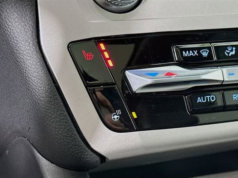 Certified 2023 Ford Explorer XLT w/ Equipment Group 202A image 28