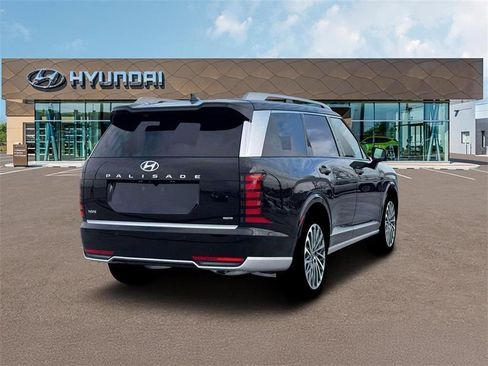Used 2026 Hyundai Palisade Calligraphy AWD/4WD image 7