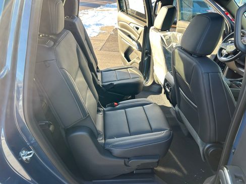 New 2026 Chevrolet Traverse LT w/ Sun and Wheel Package image 33