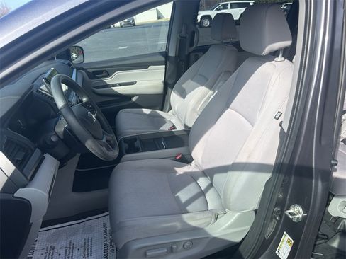 Used 2018 Honda Odyssey EX image 14