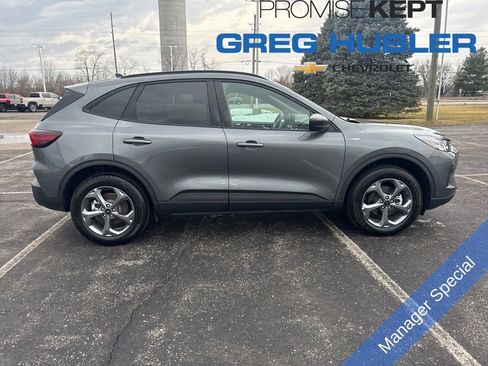 Used 2026 Ford Escape ST-Line image 2